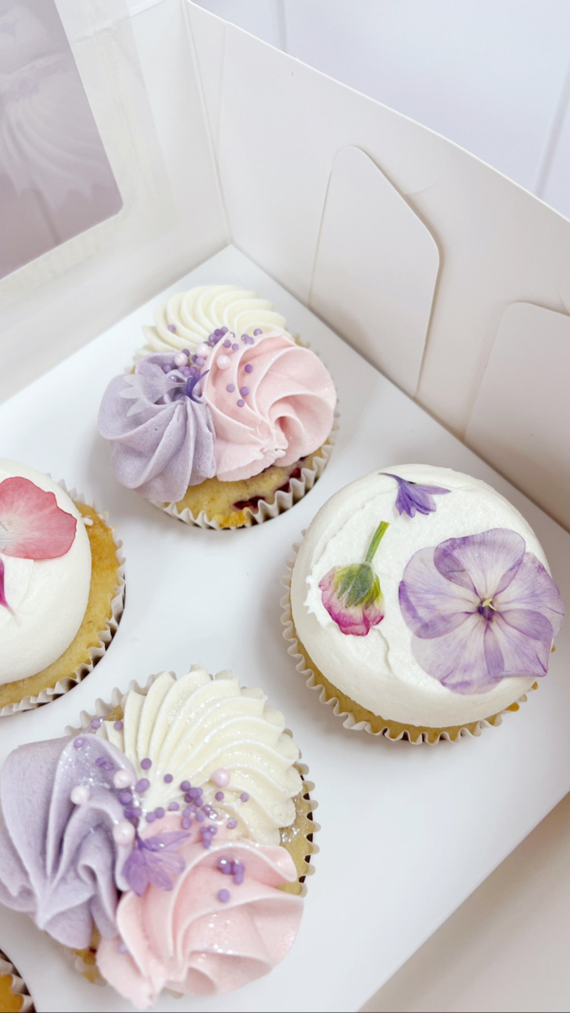 PRESSED FLORAL CUPCAKES