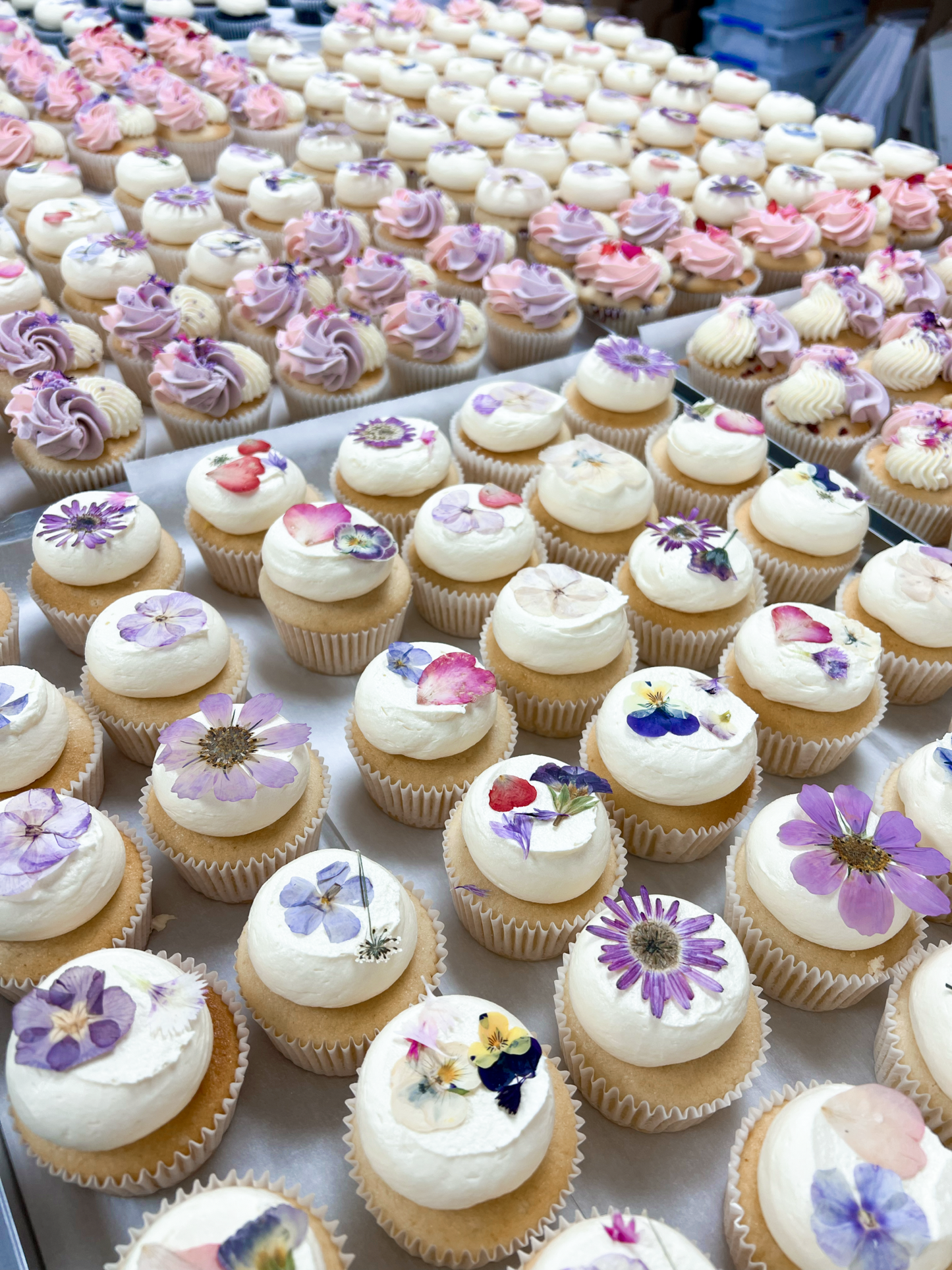 PRESSED FLORAL CUPCAKES