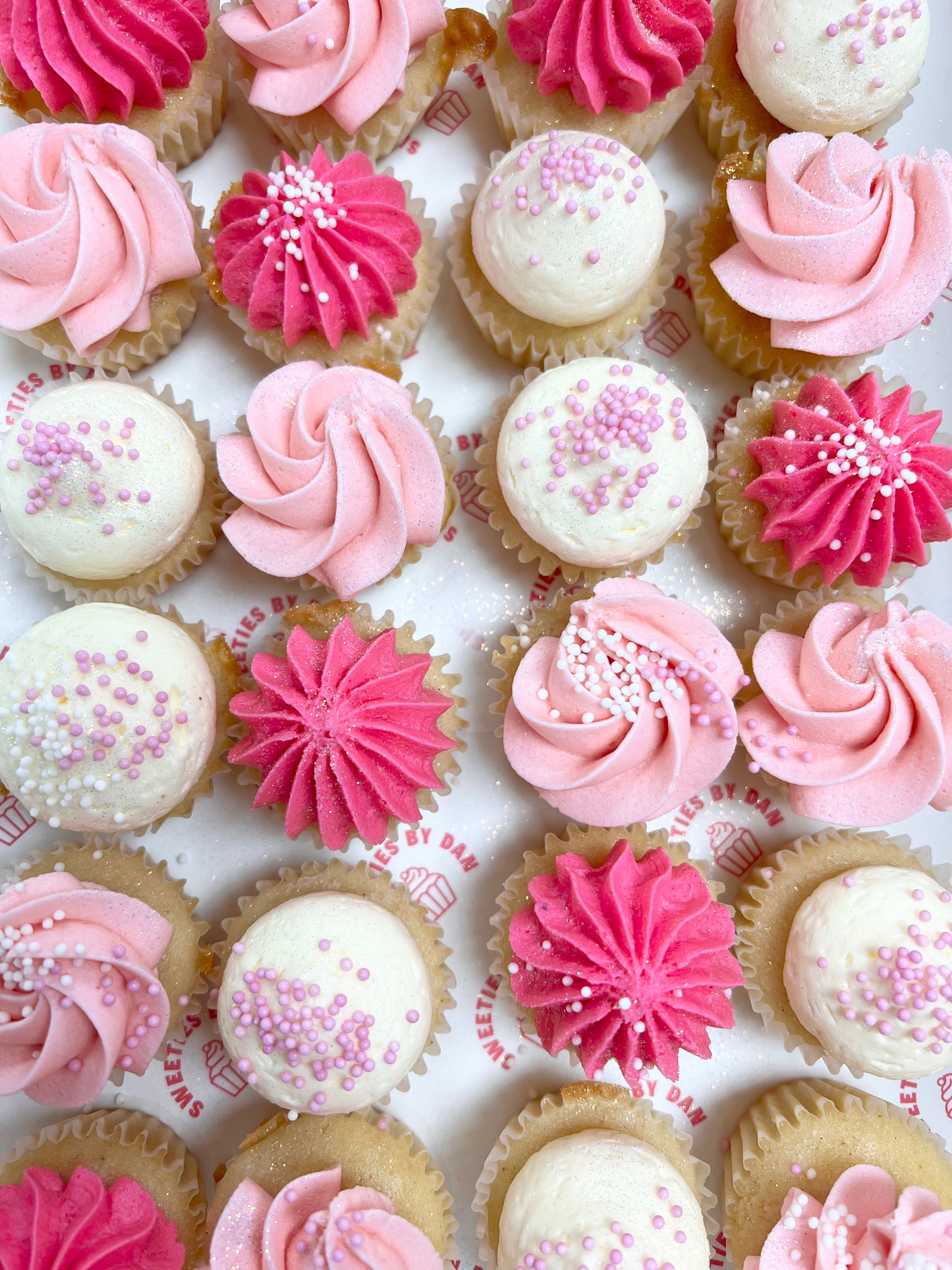 MINI CUSTOM CUPCAKES (YOU PICK THE COLOUR!)