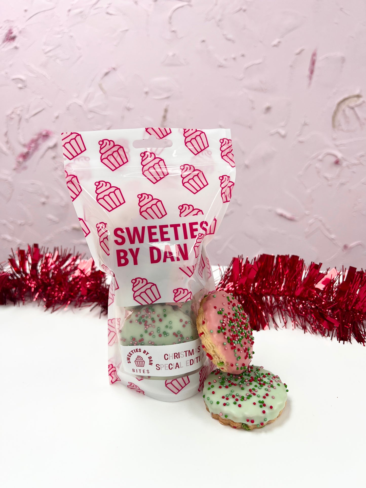 XMAS 100's&1000's White Choc Funfetti Sugar Cookies