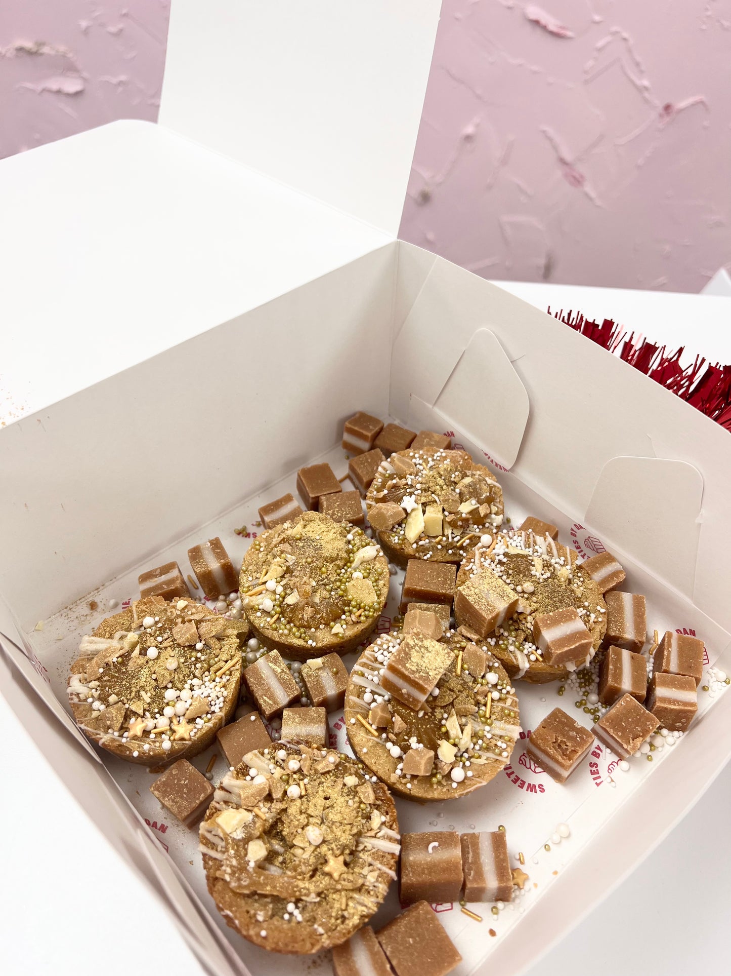 Caramilk Blondie Gift Box