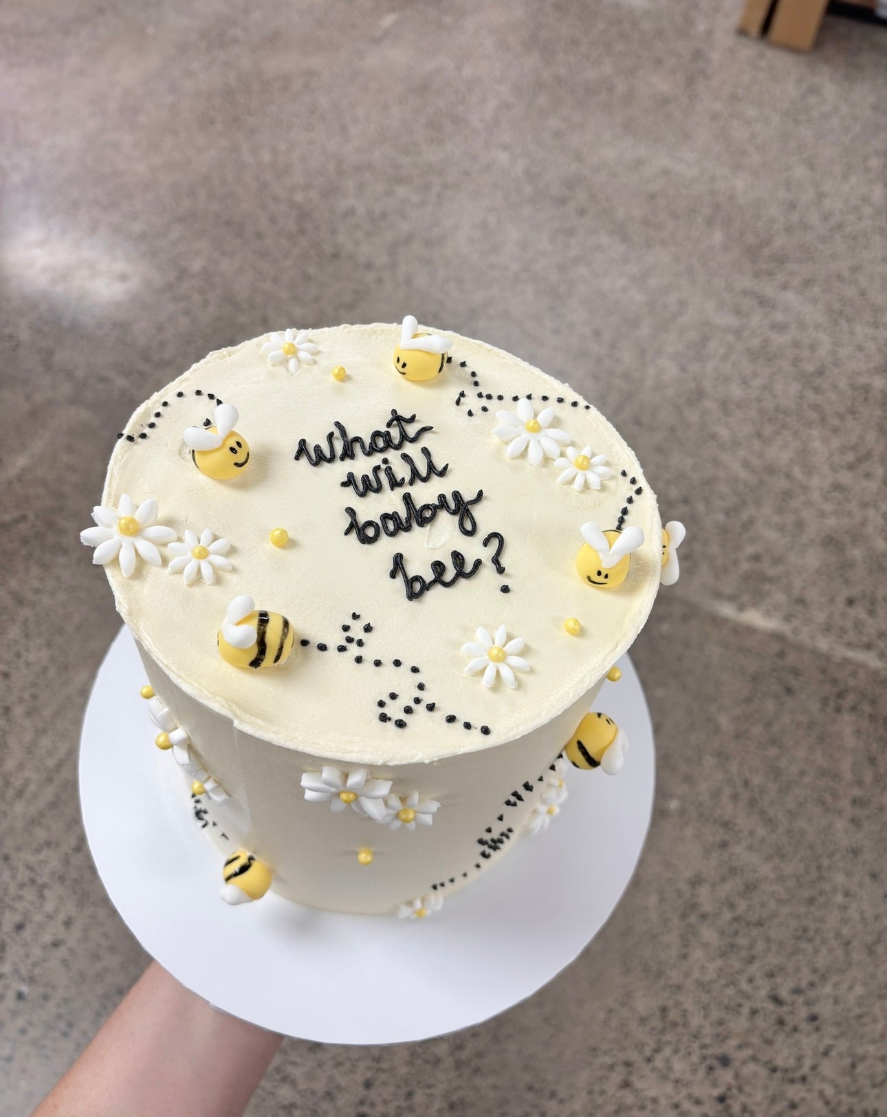 "What will baby bee?" Gender Reveal Round Cake