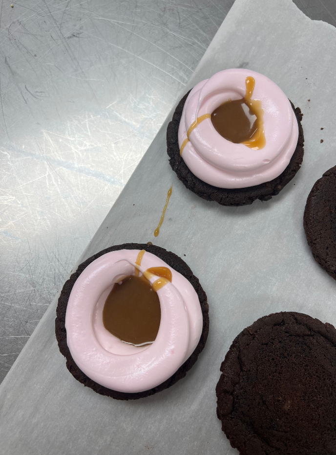 Pinky Cookie Sammies