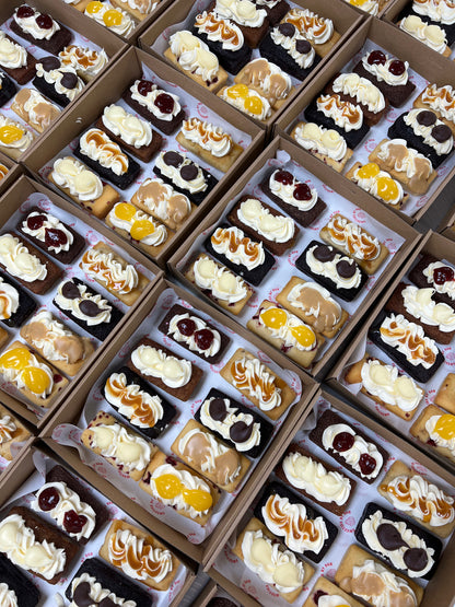 CAKE TASTING BOX